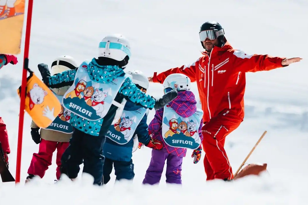 Family ski lessons at Val Thorens