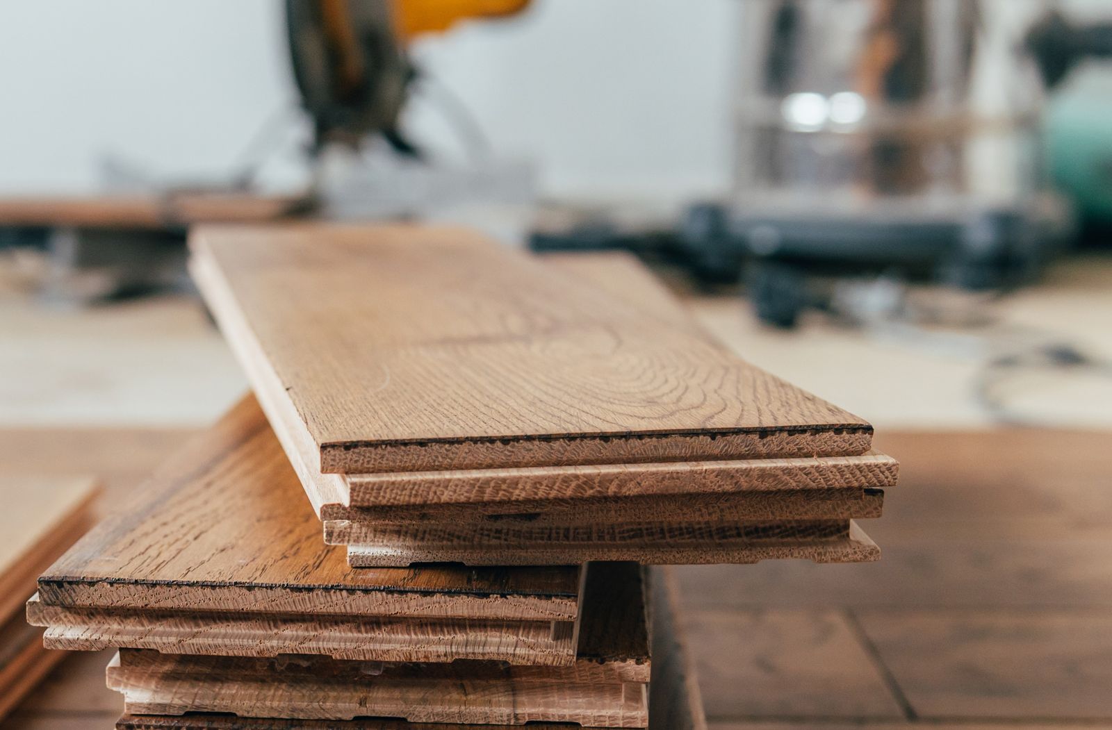 Quality flooring materials and installation tools used by Worldwide Floors Corp