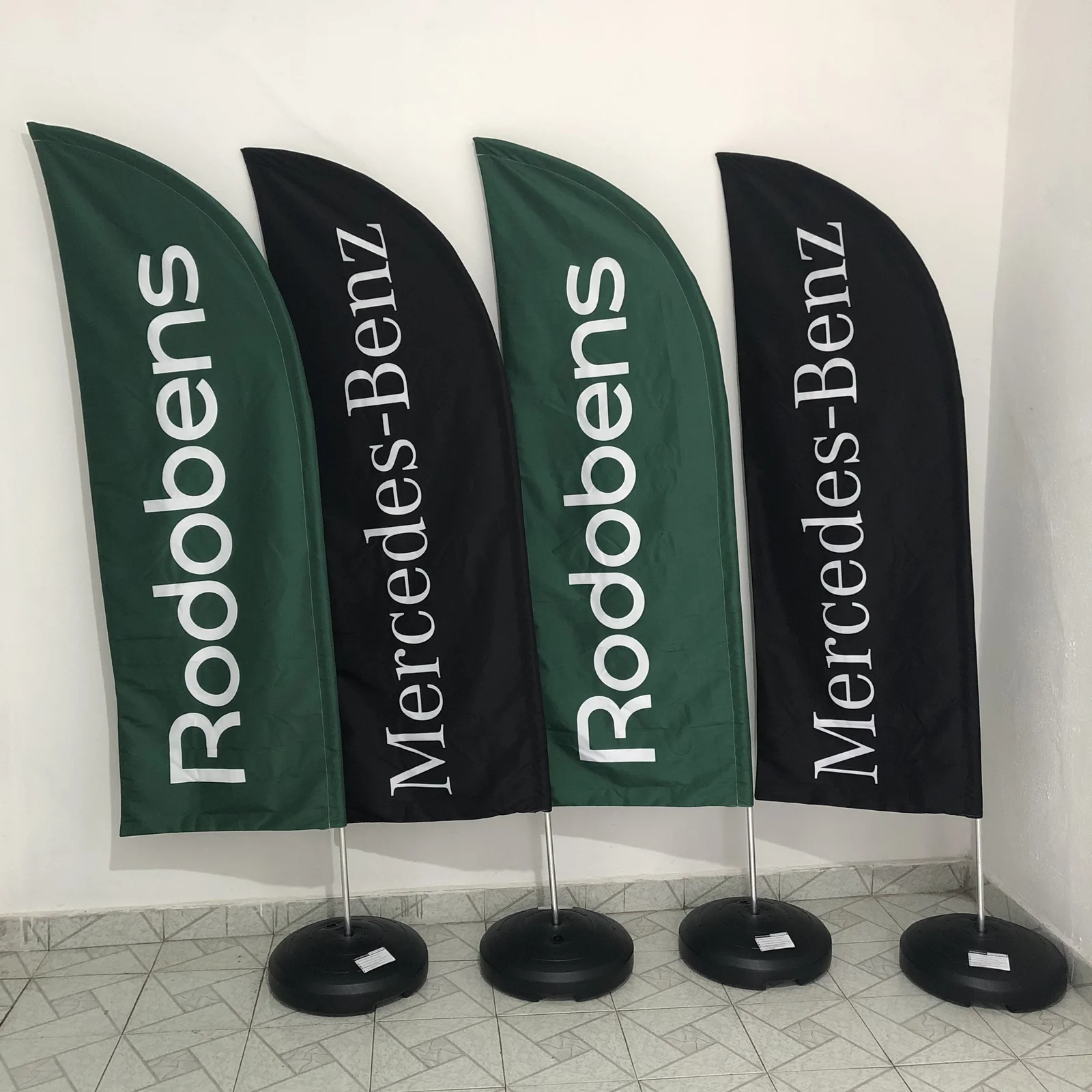 Windbanner publicitário - Modelo 3