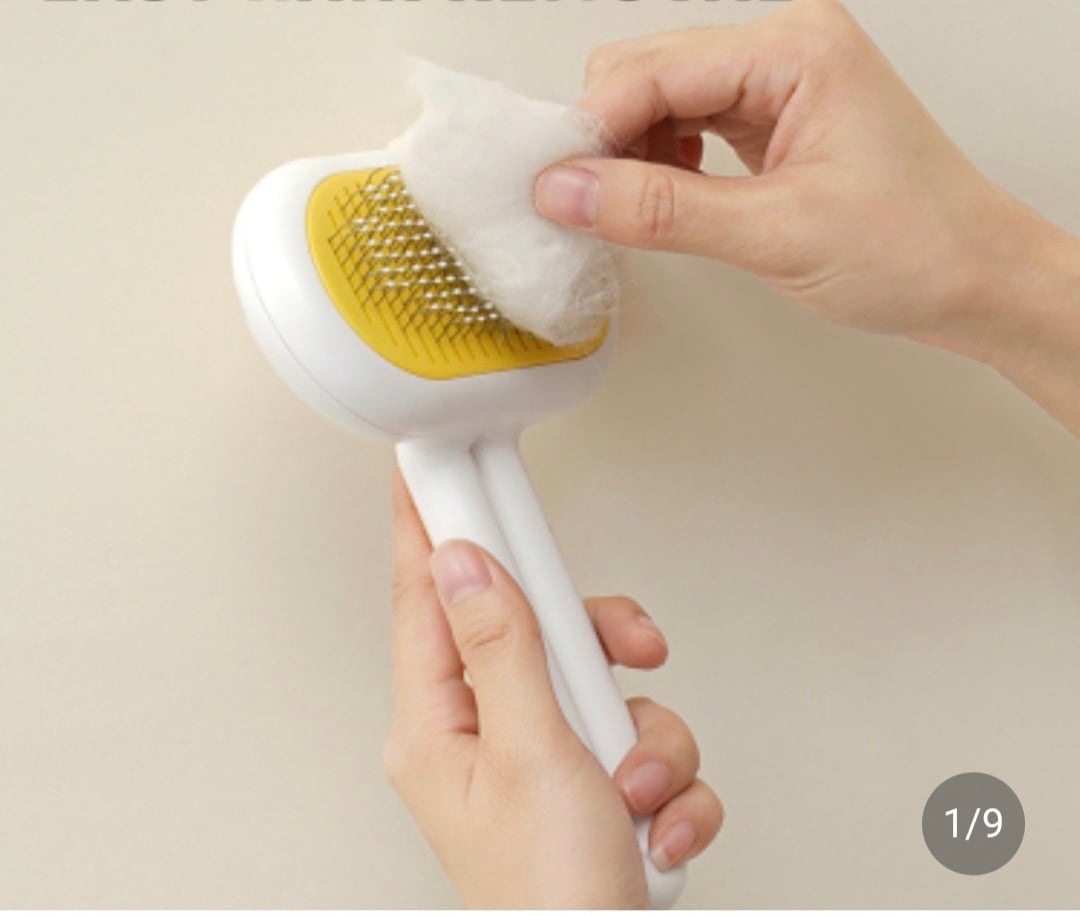 Milo’s Paw Shop™ Easy-Clean Grooming Brush