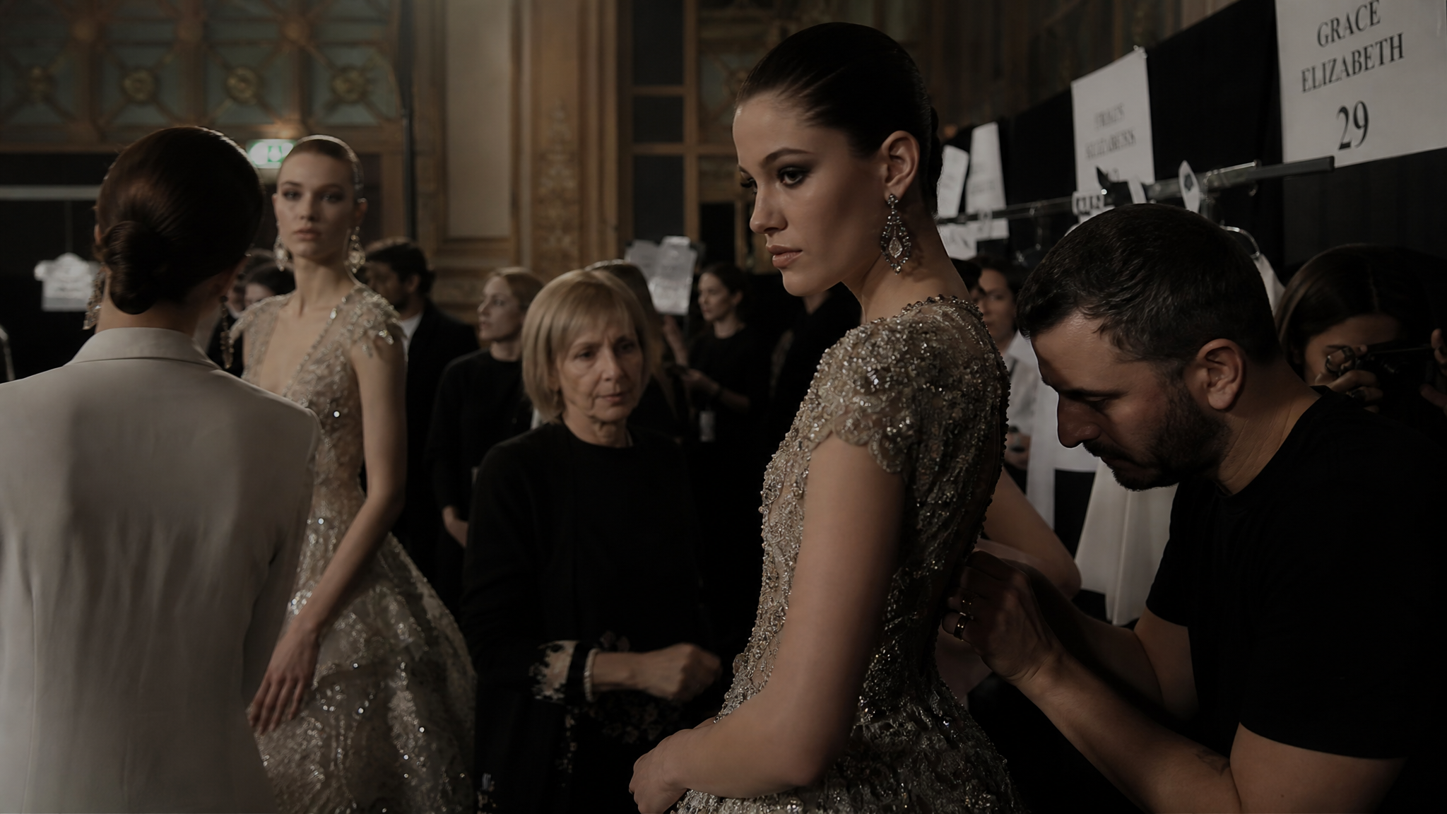 Les Secrets des Lieux Éphémères de la Fashion Week Parisienne — lieu éphémère Paris fashion week venue