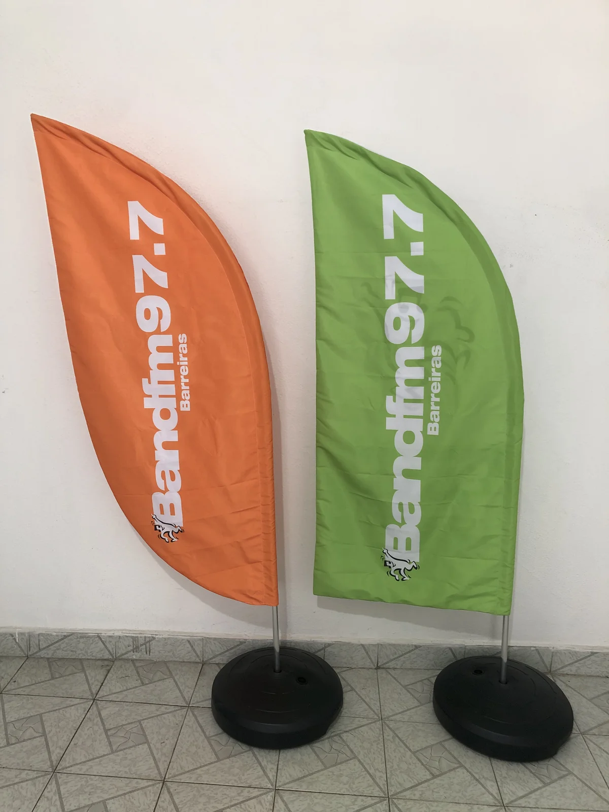 Windbanner publicitário - Modelo 5