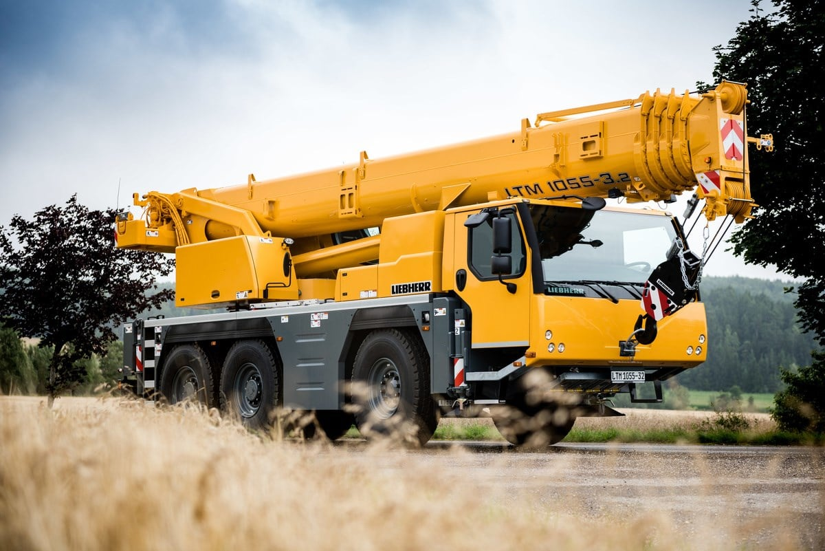2019 Liebherr LTM 1055-3.2 Mobile Crane - Photo 3