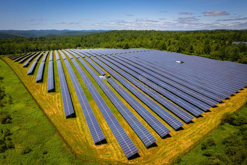 Parque industrial con solución de energía solar para múltiples empresas y naves industriales