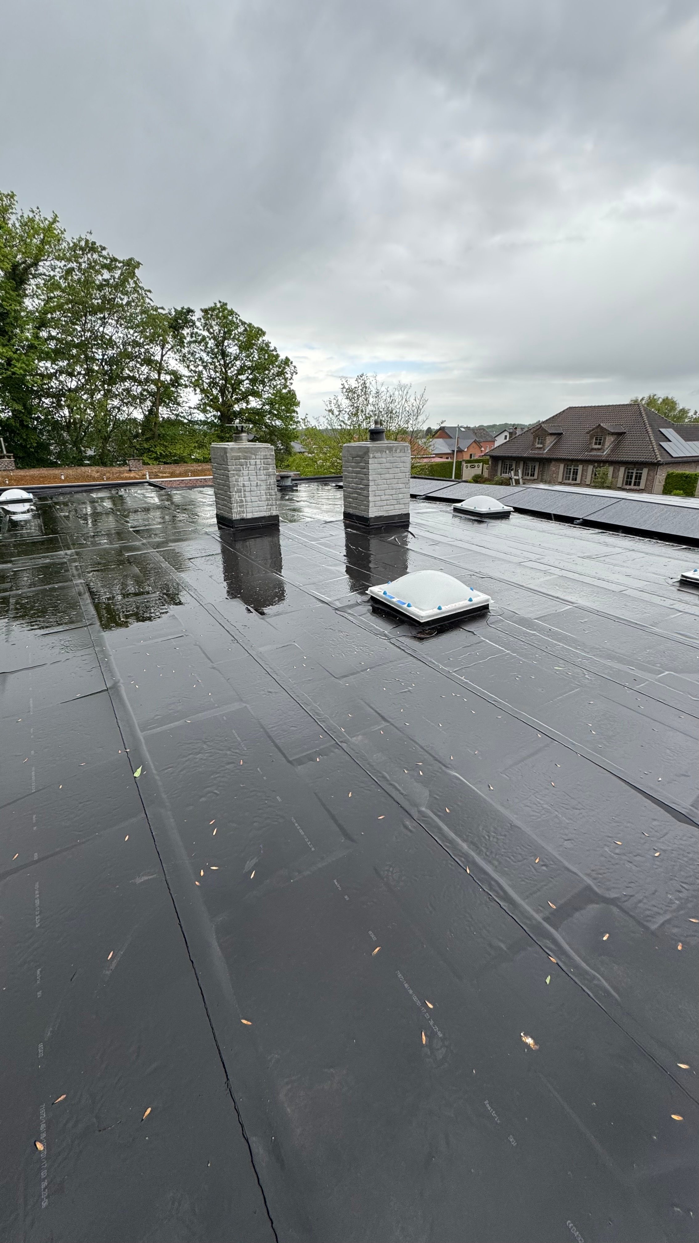 Dakisolatie met roofing afwerking