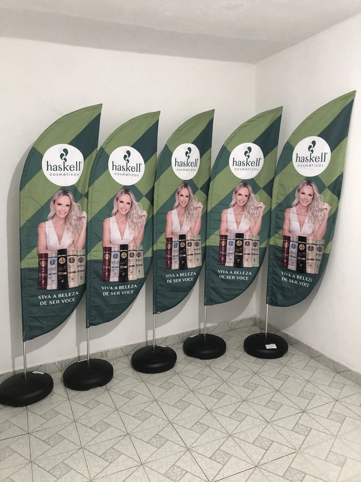 Windbanner publicitário - Modelo 10