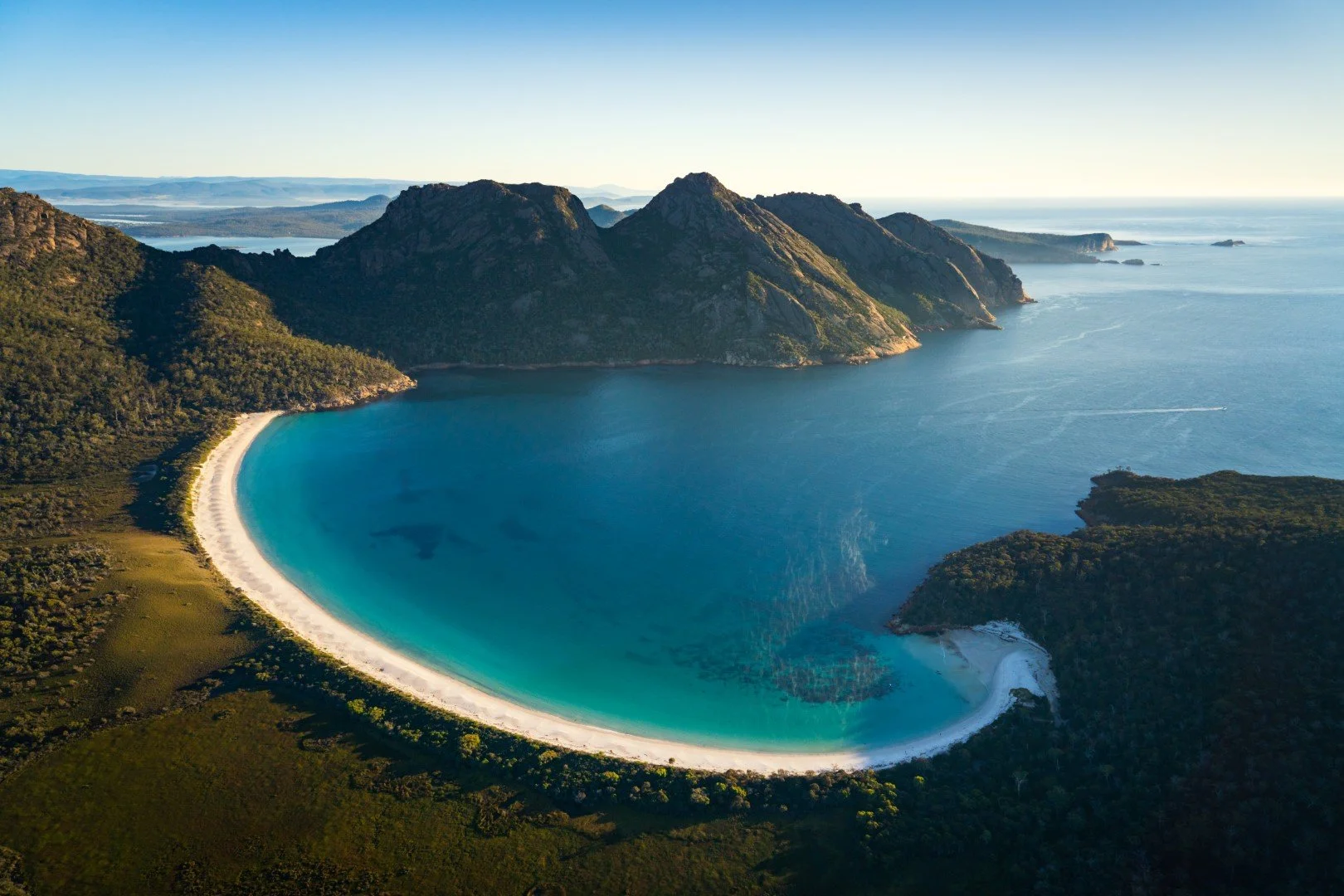 Wineglass Bay Scenic Flight & Beach Picnic
