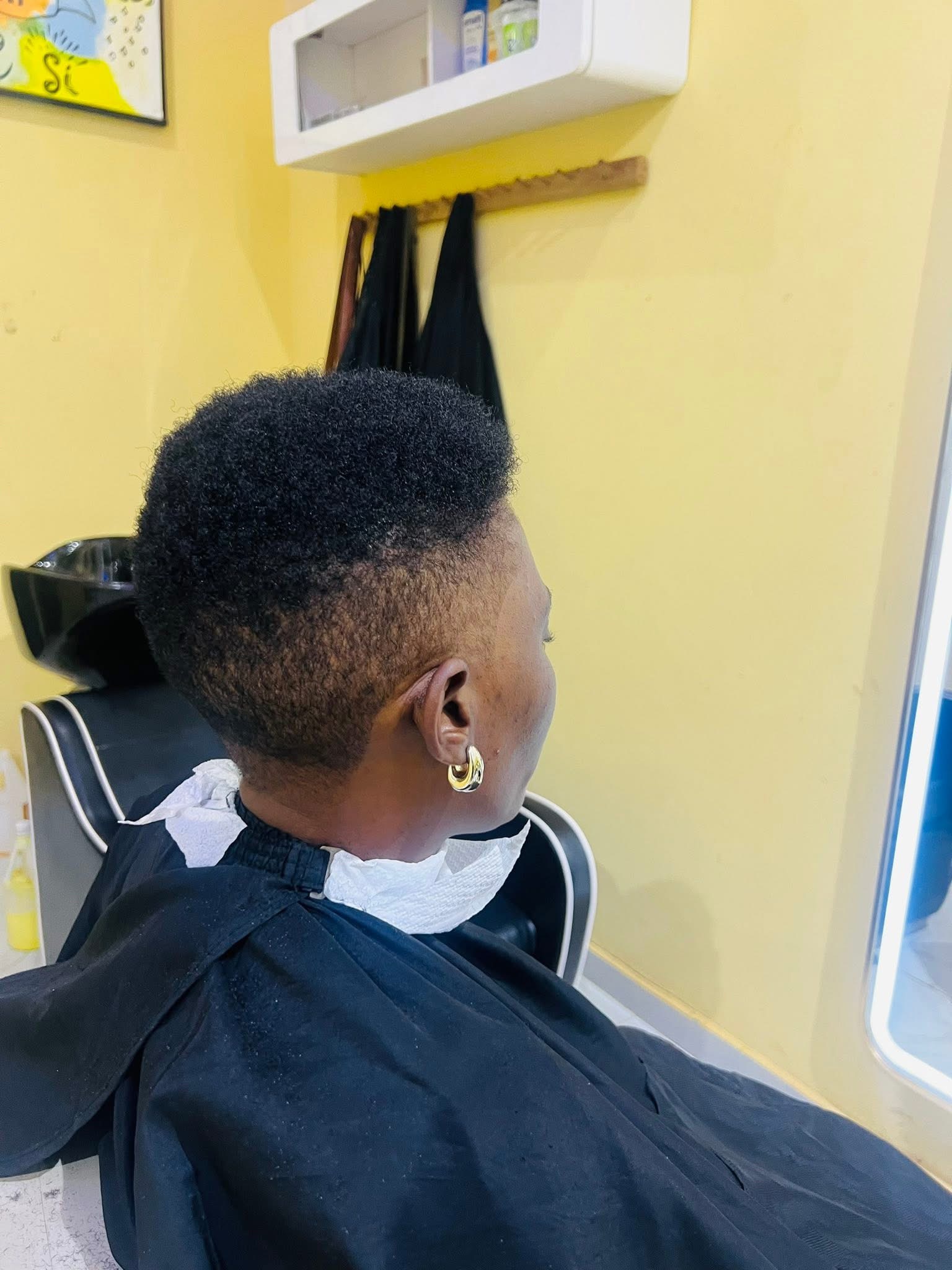 Corte feminino curto