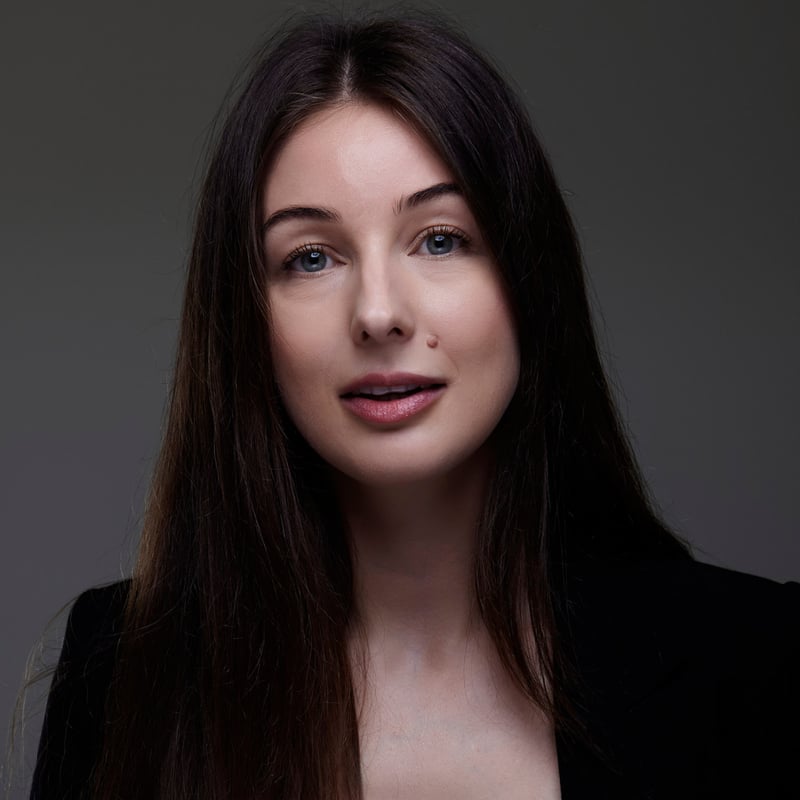 Dra. Camila Ferreira