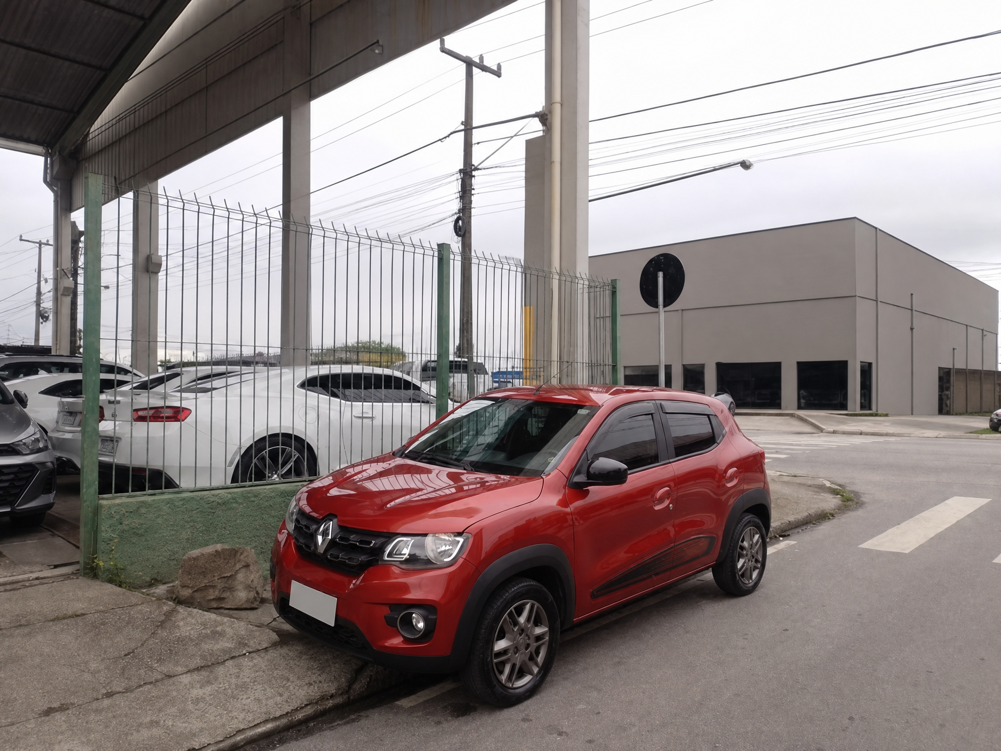 Renault KWID INTENS 10MT foto 1