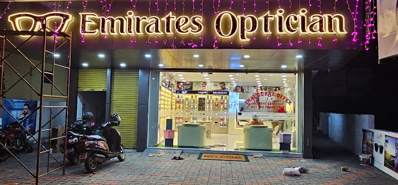 Emirates Optician, Changanassery photo 2