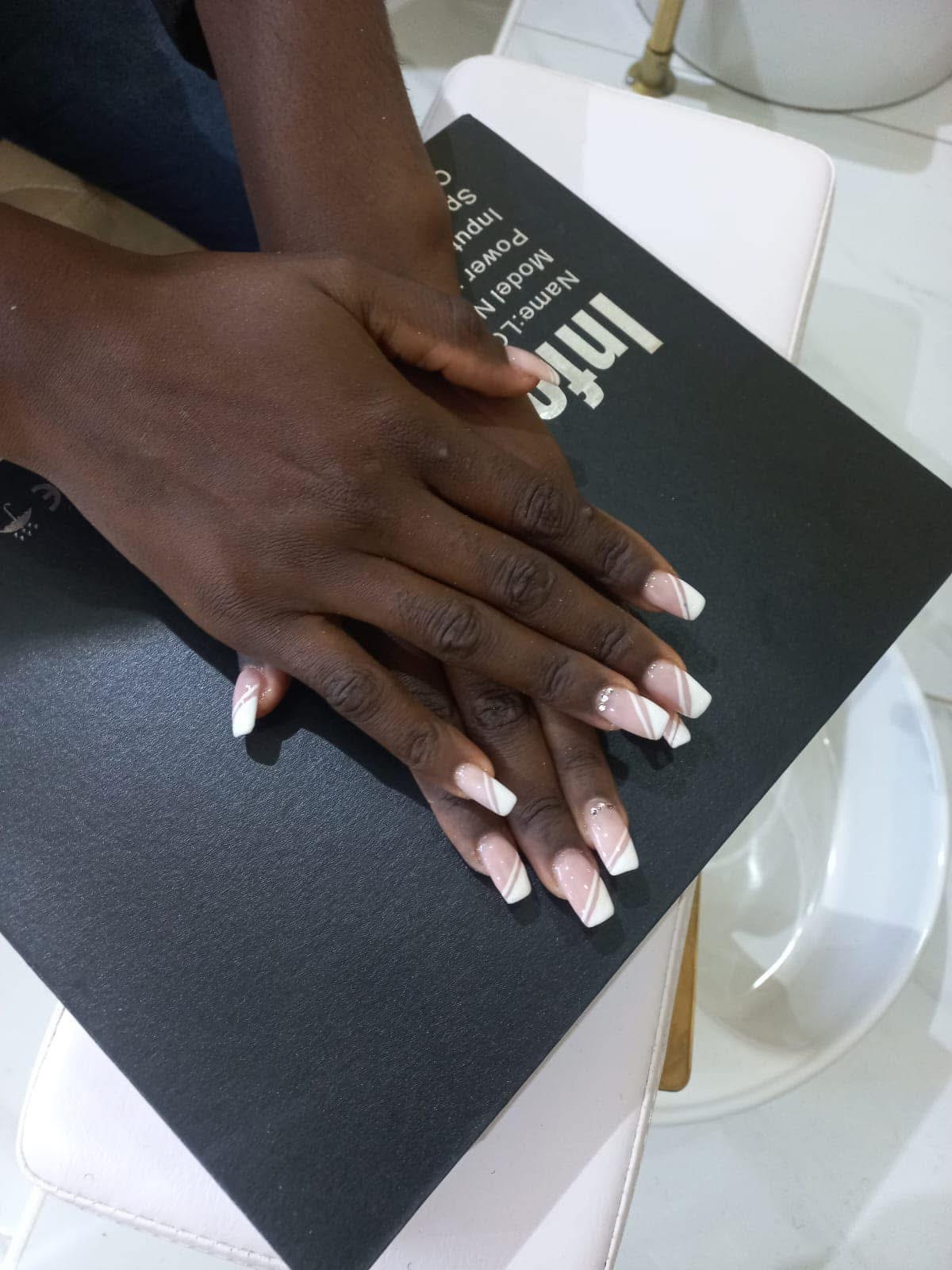 Unhas francesas