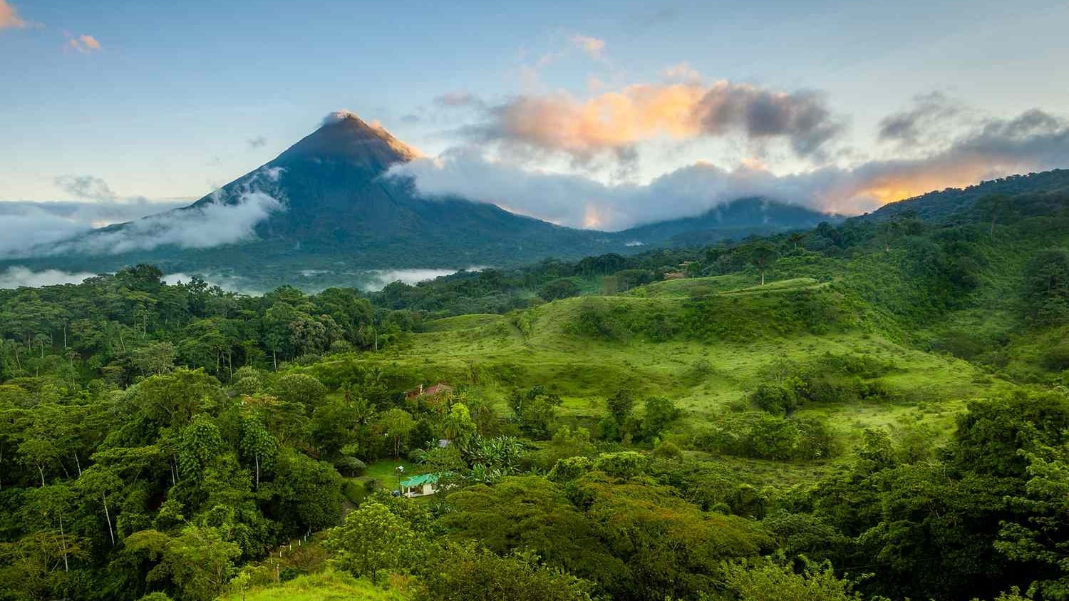 Costa Rica vs Mexico: Which Central American Adventure Is Right for You?