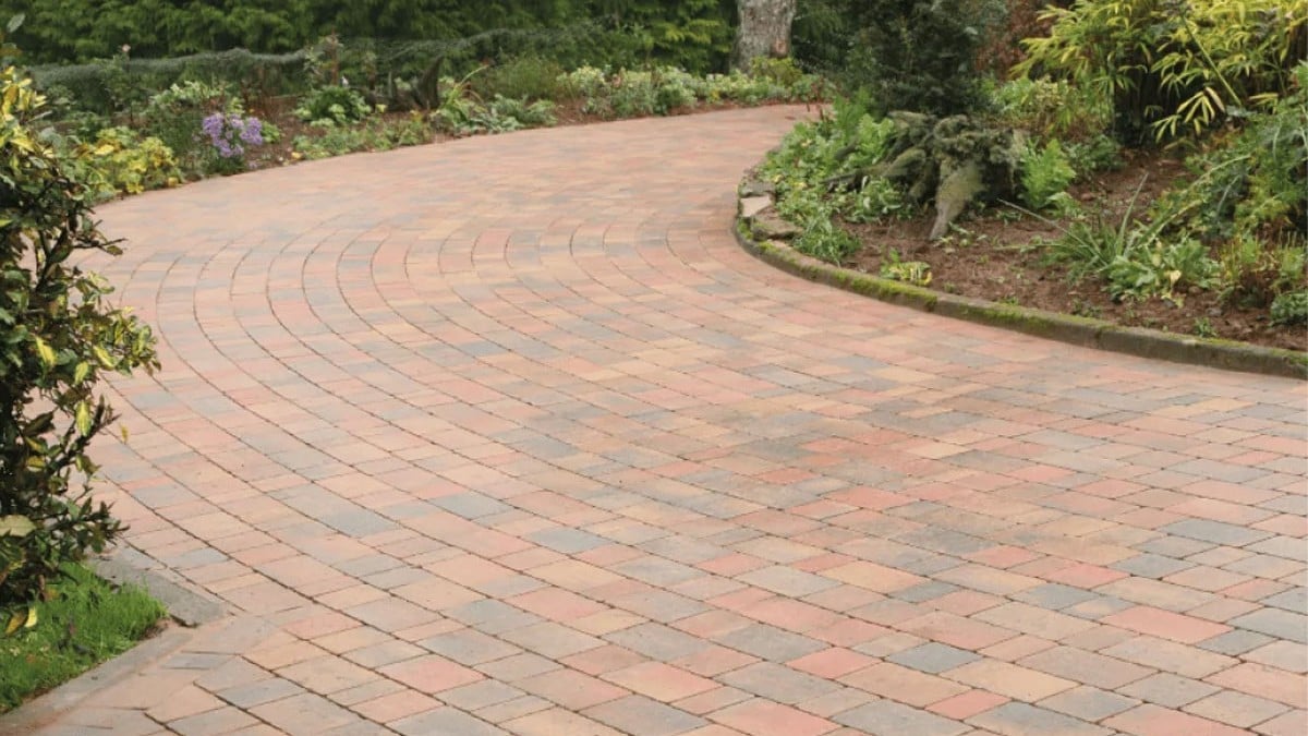 Block paving driveway at a UK home