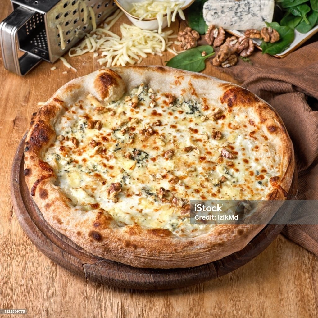 Пицца 4 сыра