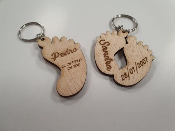 Llavero metálico con grabado láser personalizado en metal