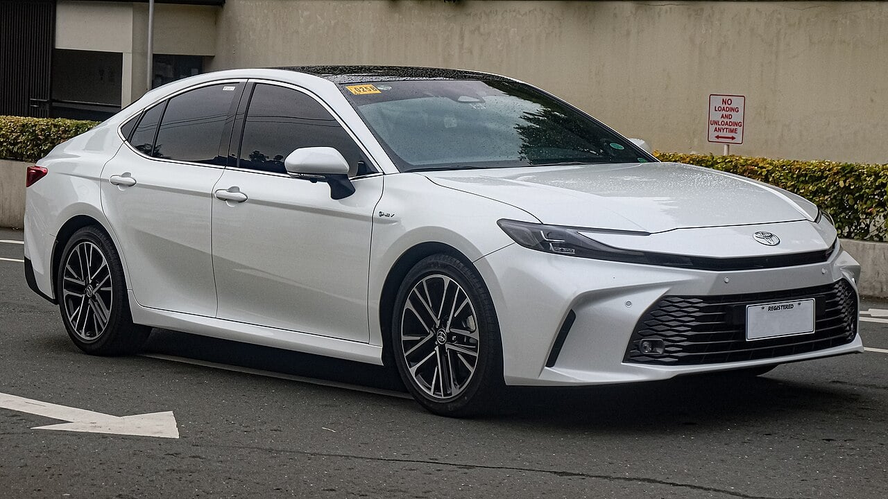 Toyota Camry 2024 disponible para alquiler