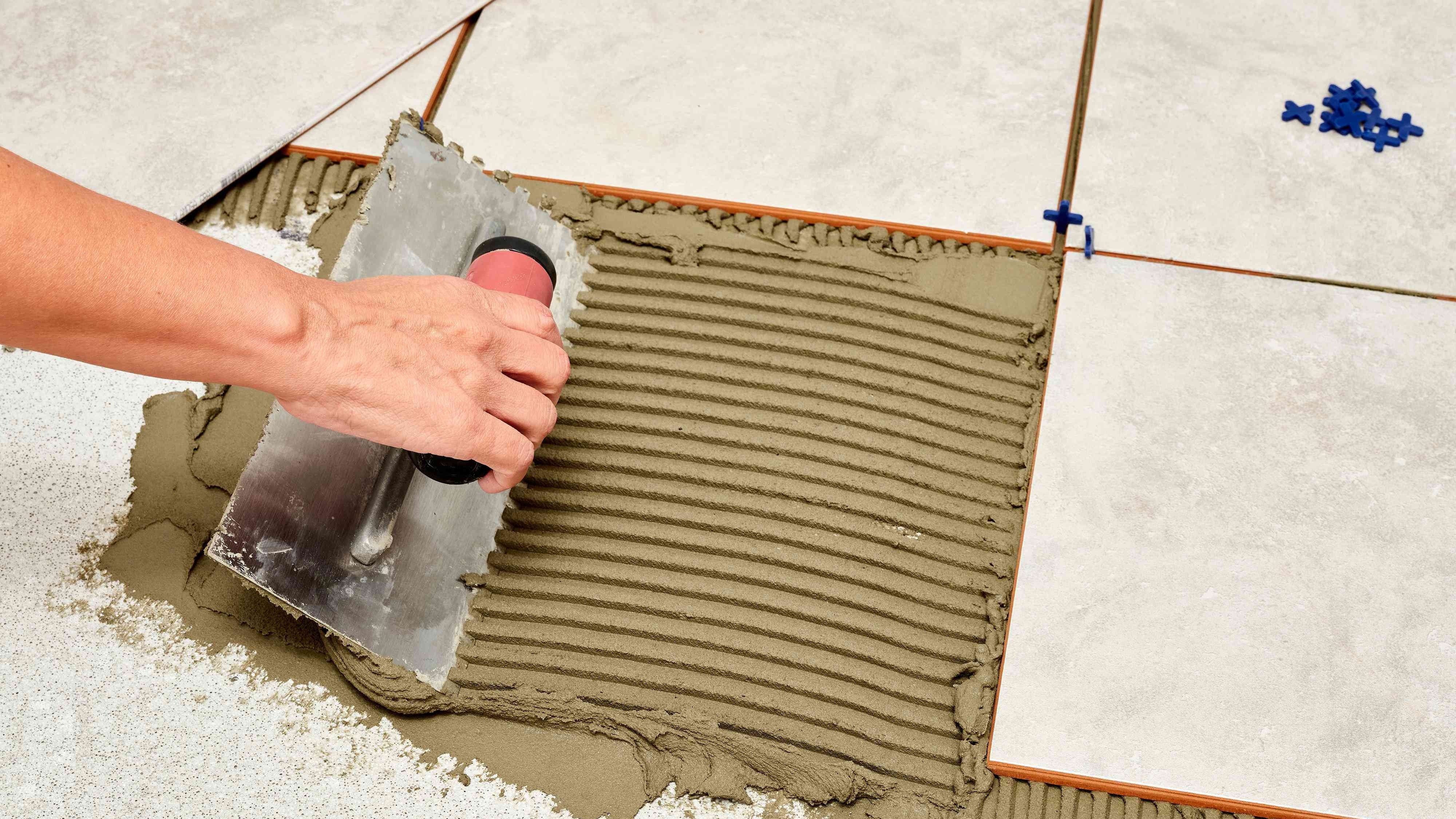 Porcelain floor tile installation in a Broward County home