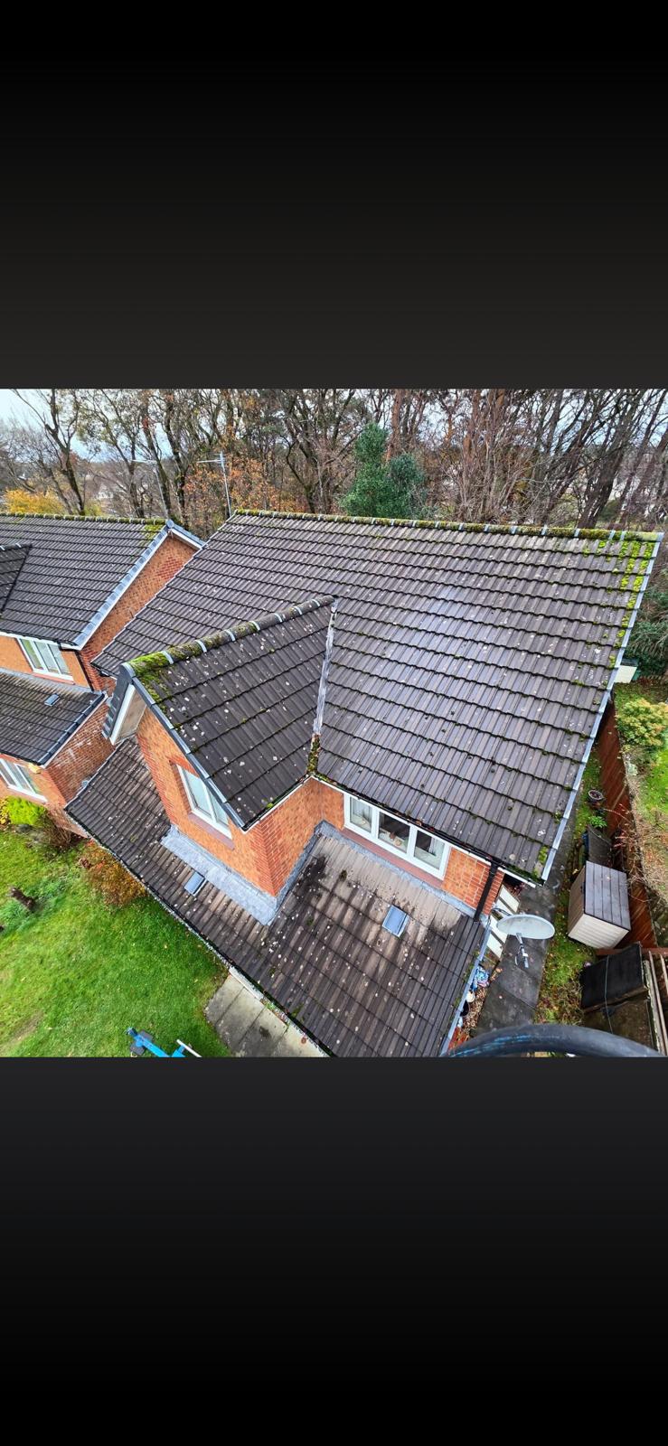 Roof before cleaning - aerial view