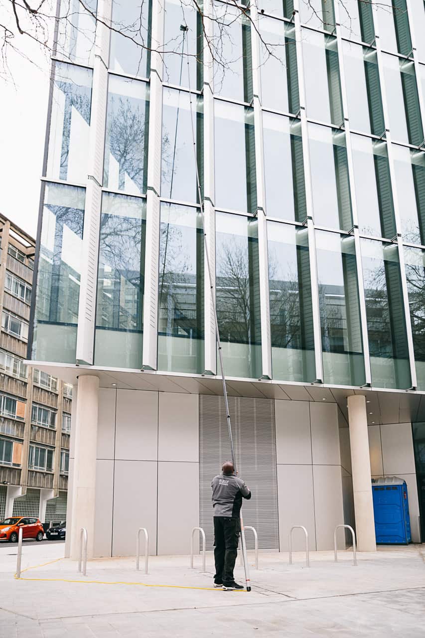 Commercial window cleaning for offices and businesses in London