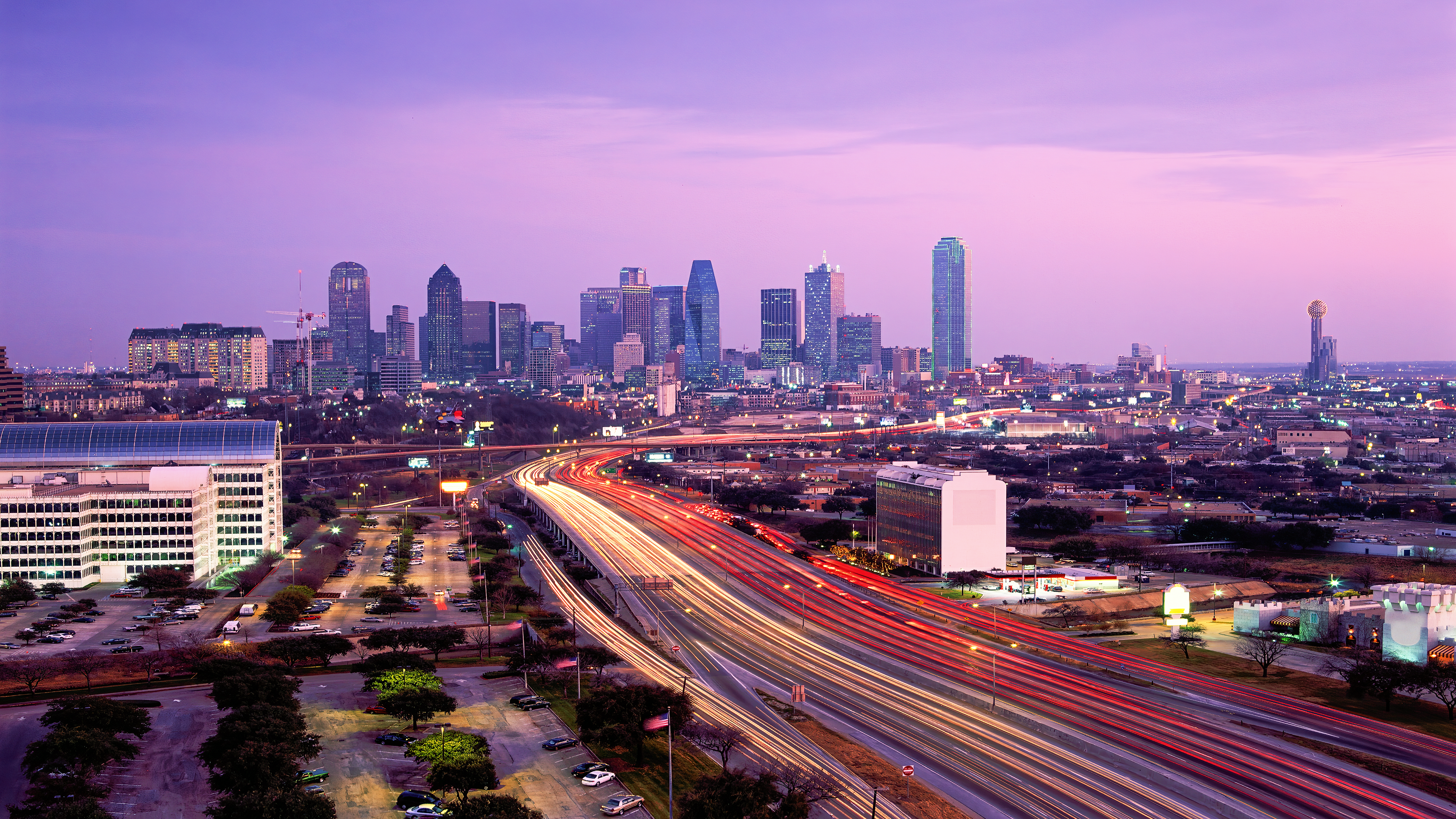 Dallas-Fort Worth Texas skyline at dusk
