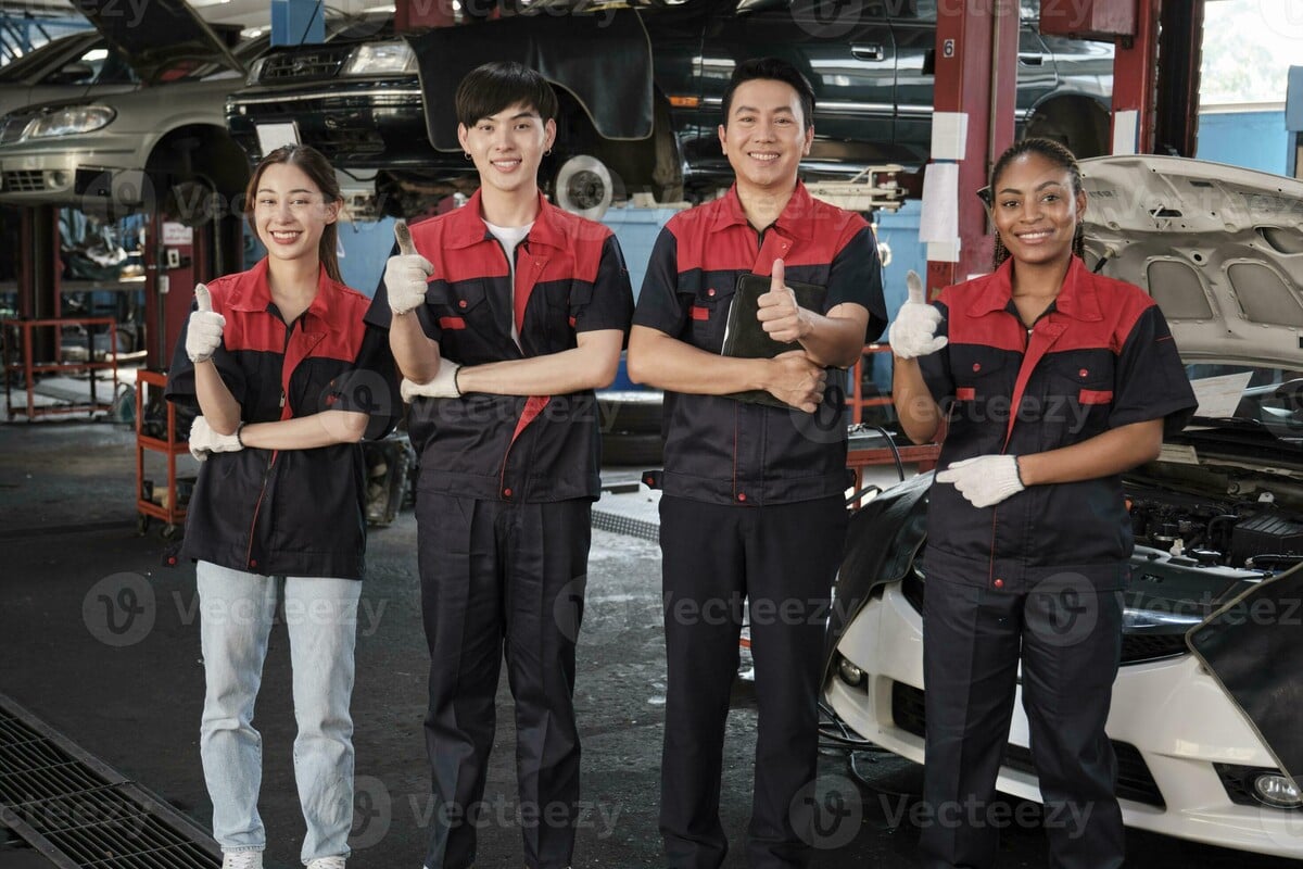 Our professional car removal team