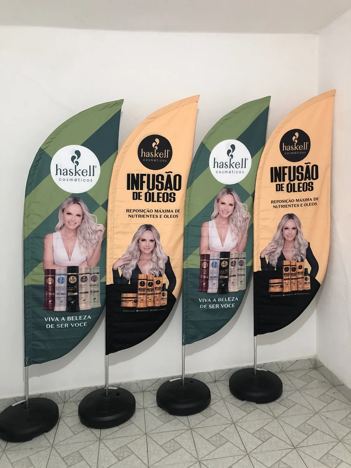 Windbanner publicitário - Modelo 9