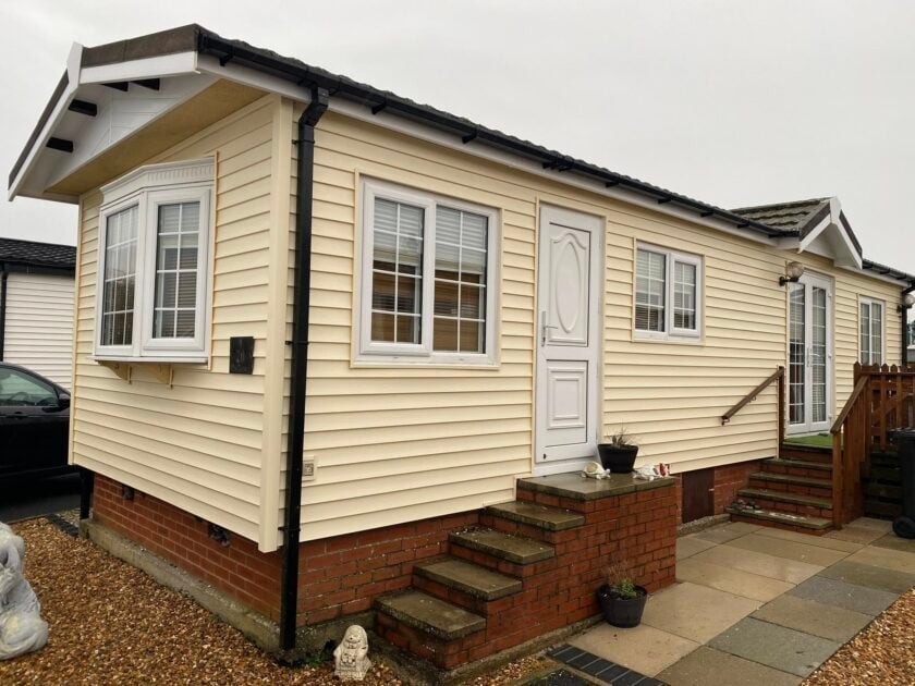Well maintained park home exterior
