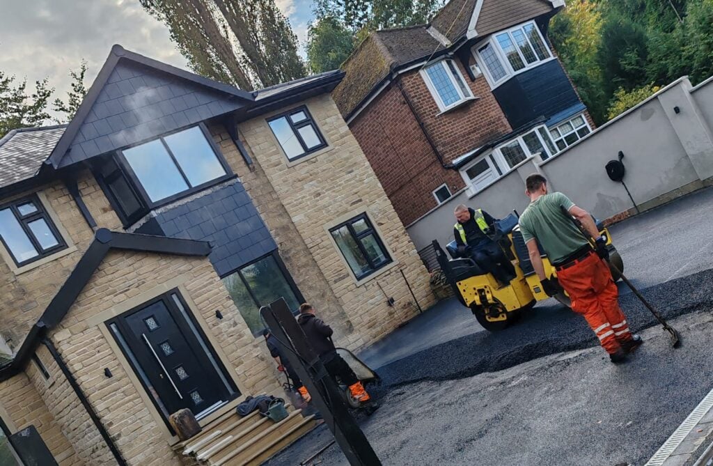 Stretcher bond block paving in natural tones