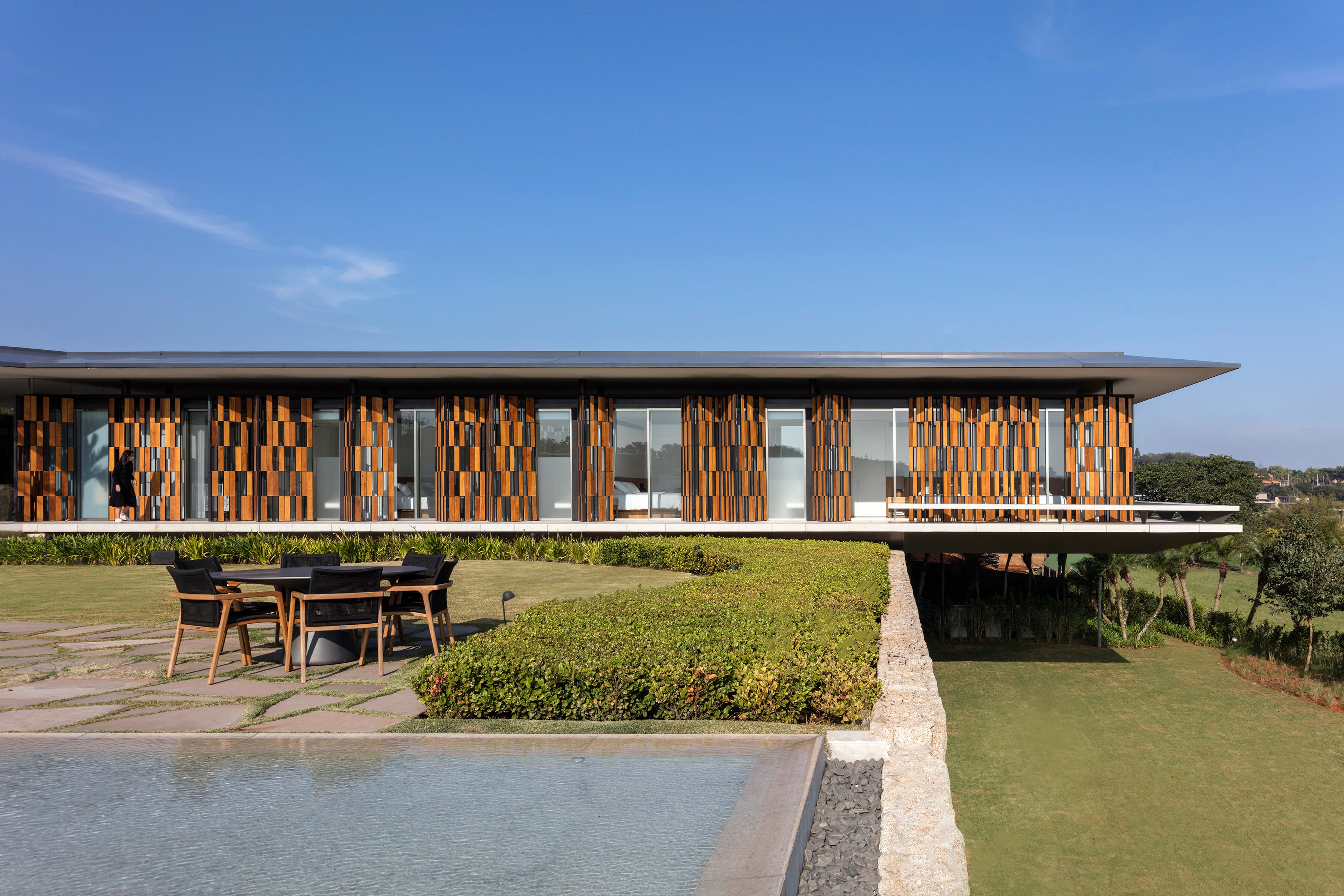 Casa Moderna com Piscina