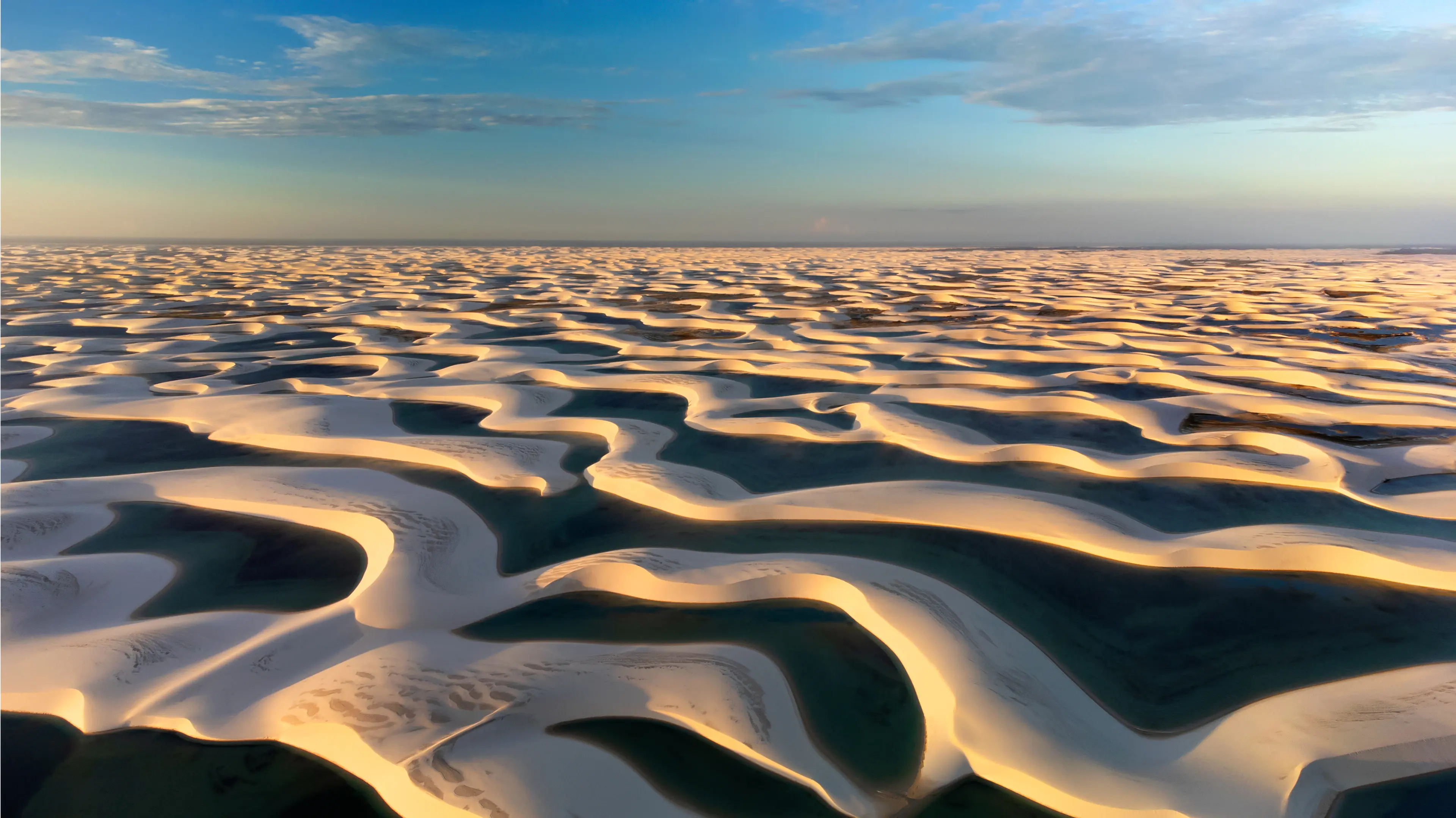 Lençóis Maranhenses - dunas e lagoas