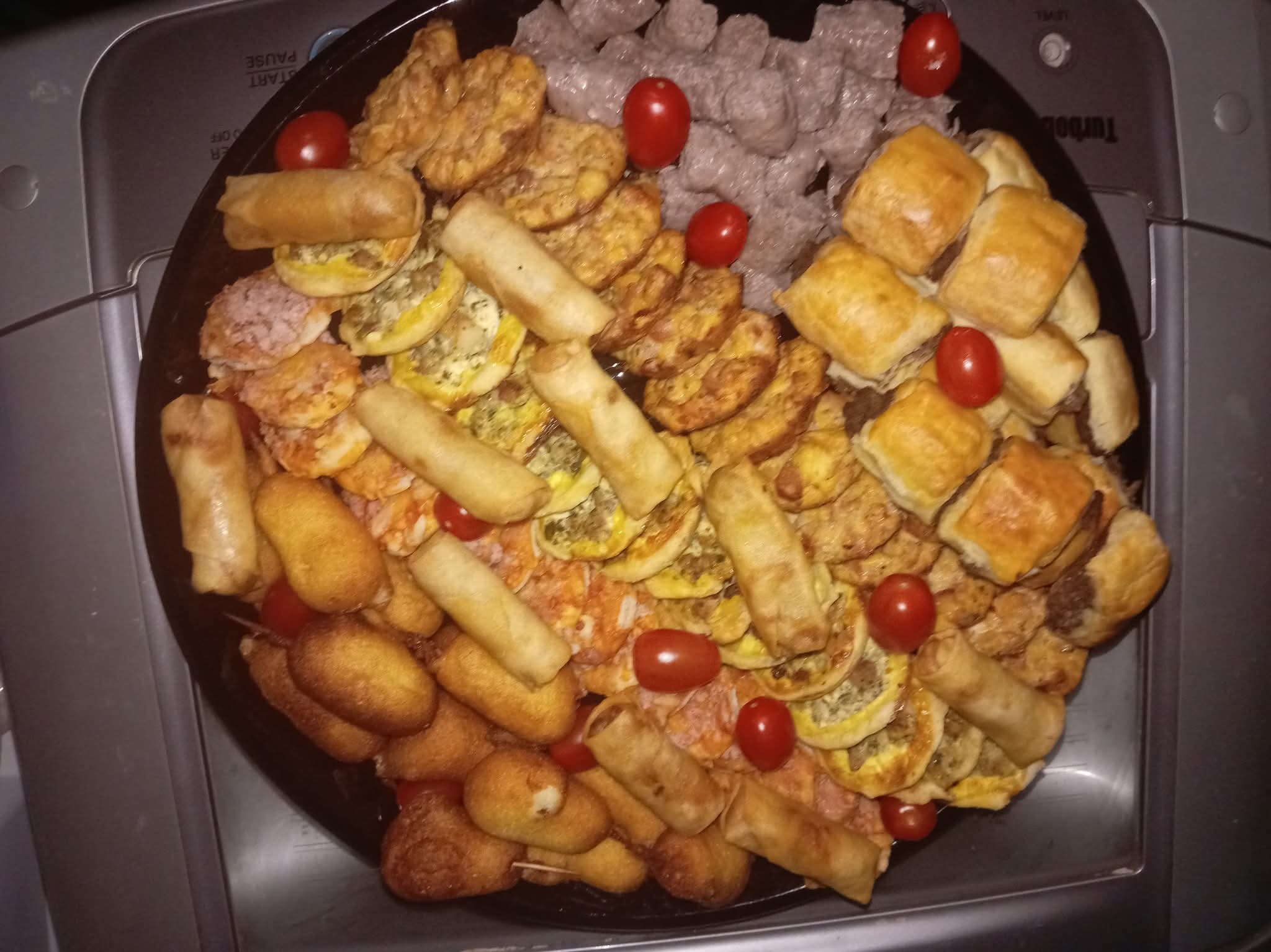 Mengelmoes Kardoes Bakery