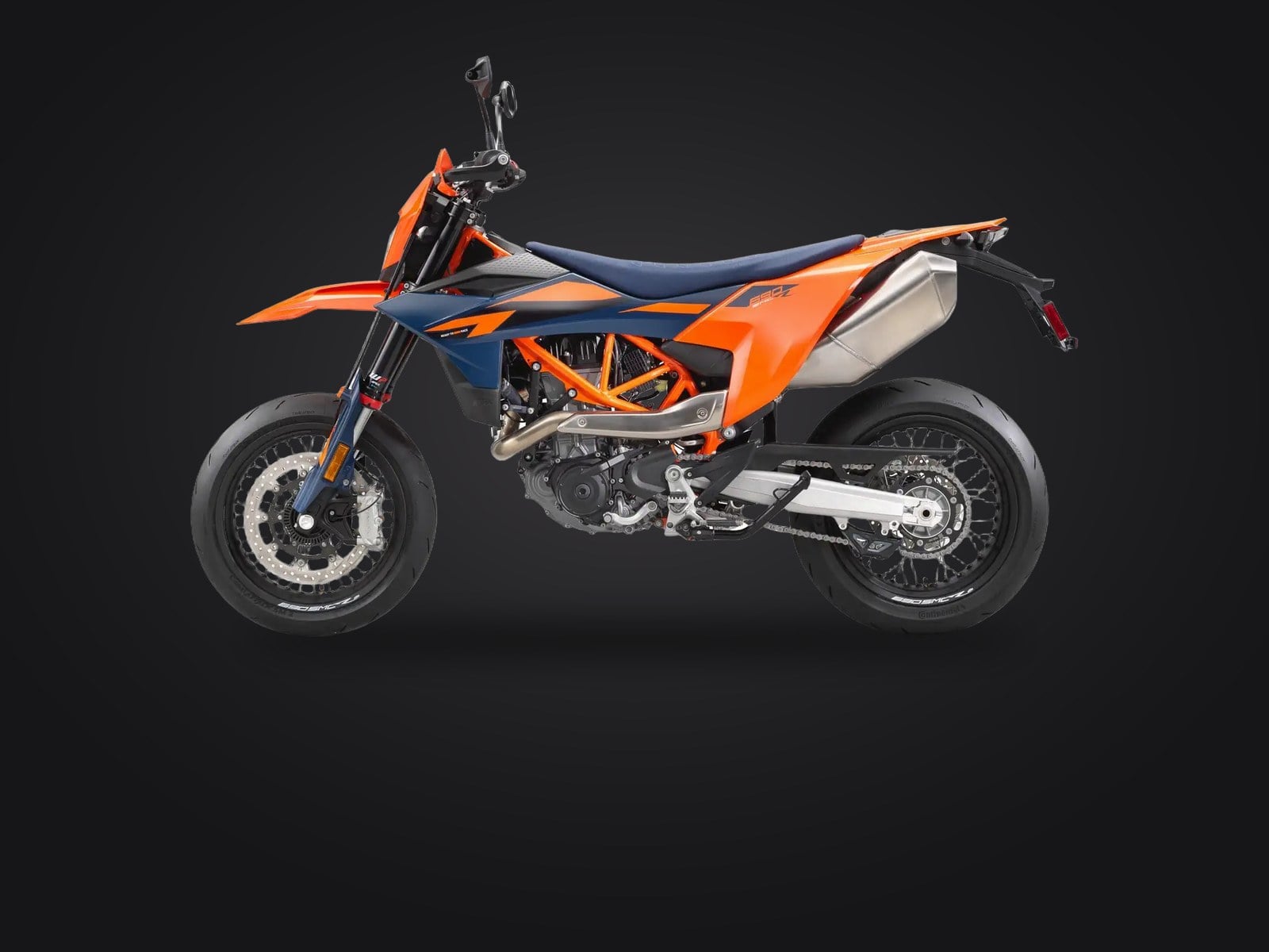 2026 KTM 690 SMC R supermoto