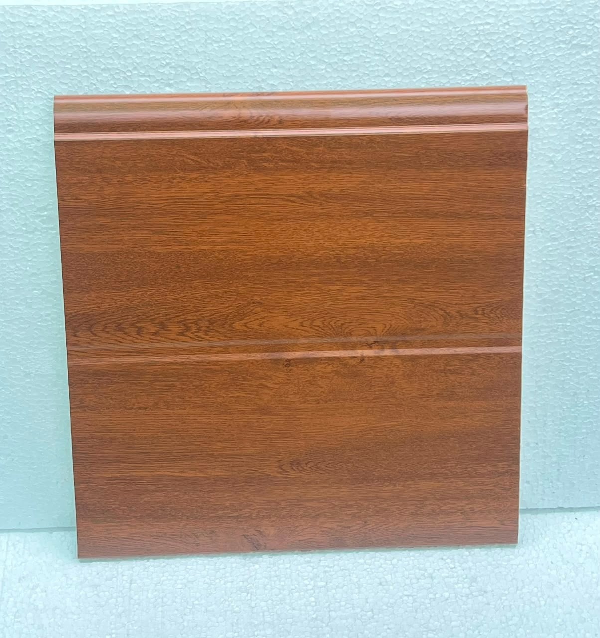 Panel Cerezo Natural para puerta seccional