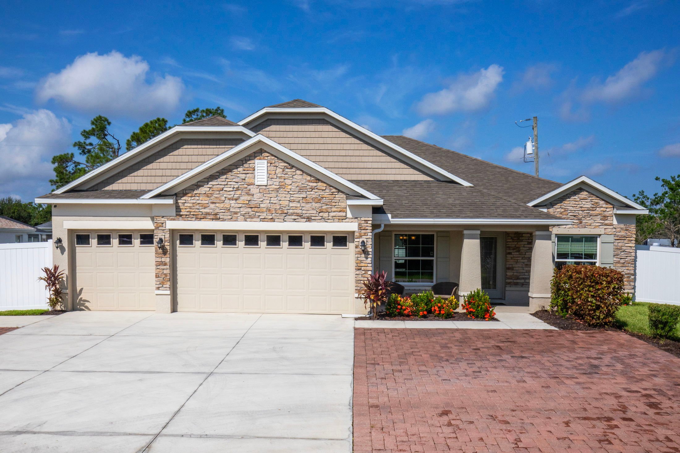 Port Charlotte - Suburban paradise with endless opportunities